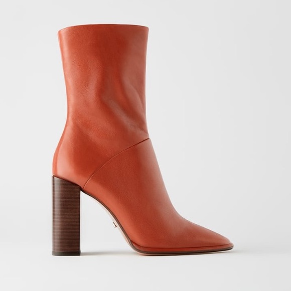 Leather heeled ankle boots - Picture 2 of 12